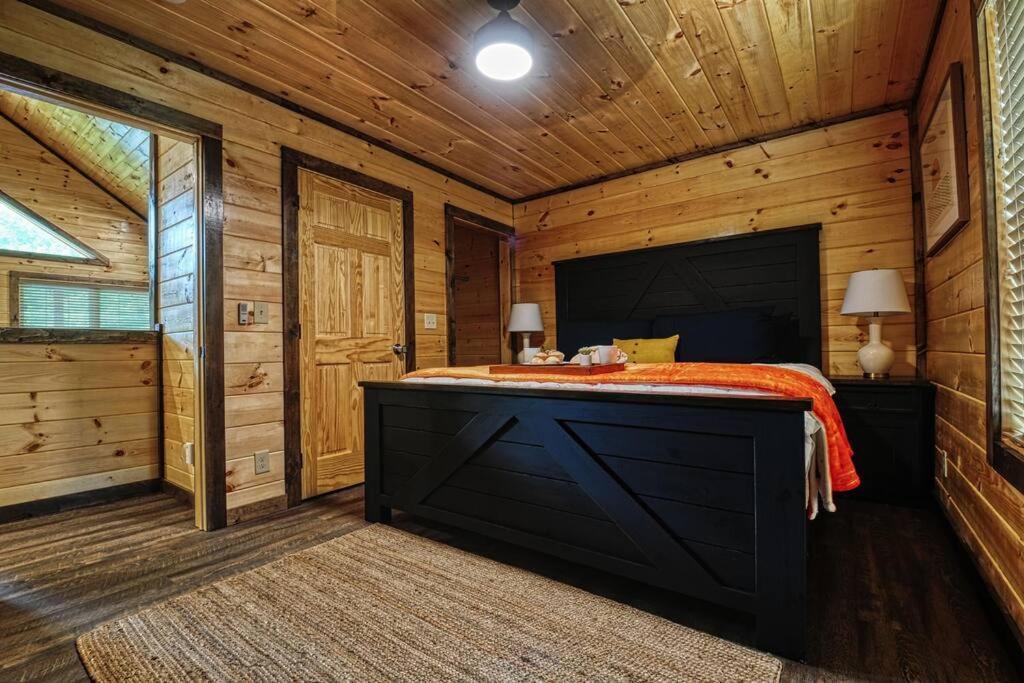 Adventure Retreat/Cabin/Pool+Hot Tub/Game Room+Theater Sevierville Exterior photo