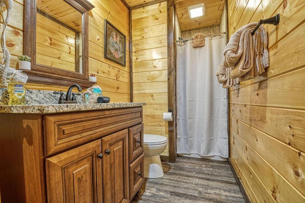 Adventure Retreat/Cabin/Pool+Hot Tub/Game Room+Theater Sevierville Exterior photo
